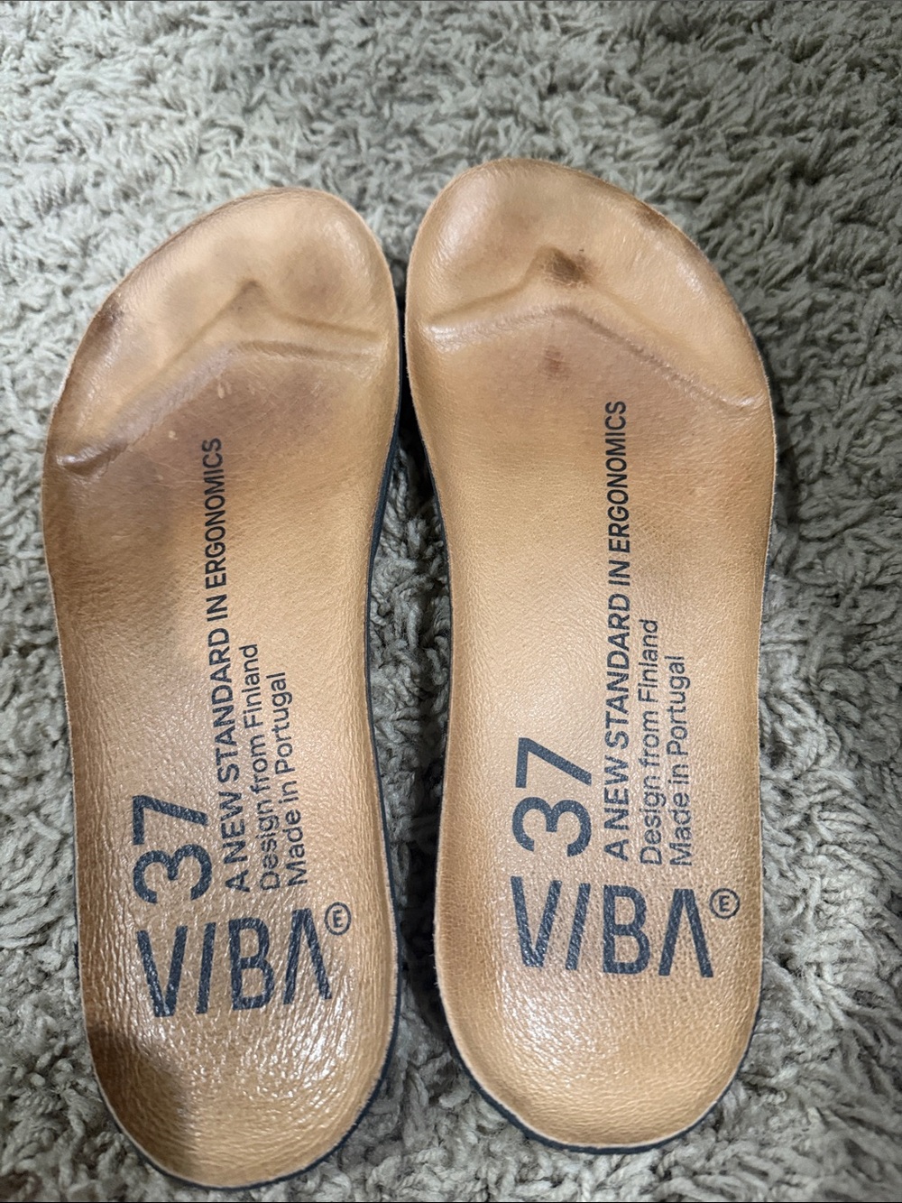 Vibae Women's Tan Leather Slip-On Flats - Picture 4 of 4